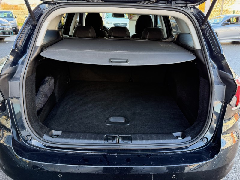 Fiat Tipo SW LOUNGE 1.6 Multijet 120ch DCT - Véhicule d’occasion diesel boîte automatique disponible chez Opel à Yvetot