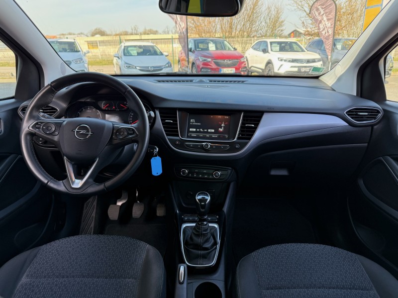 Opel Crossland Édition 1.2 Turbo 110ch - Véhicule d’occasion essence avec attelage disponible chez Opel à Yvetot