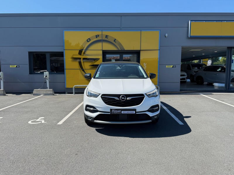Opel Grandland X Innovation 1.2 Turbo 130ch BVM6 - SUV familial essence disponible immédiatement chez Opel à Fécamp 76