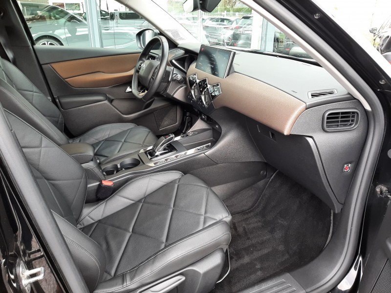 DS 3 Crossback Grand Chic 1.2 130ch BVA8 - Véhicule type SUV d'occasion boîte automatique disponible chez Opel Buquet à Fécamp 76