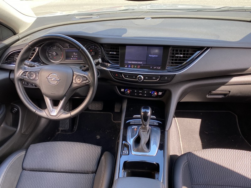 Opel Insignia Sports Tourer Élégance Business 1.6 CDTI 136ch BVA - Véhicule d’occasion avec attelage chez ETS Buquet Frères