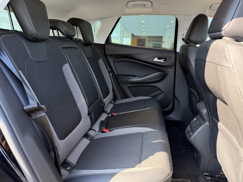 Opel Grandland X GS Line 1.2 Turbo 130ch BVA8 - SUV d’occasion essence boîte automatique disponible chez Opel à Yvetot 76