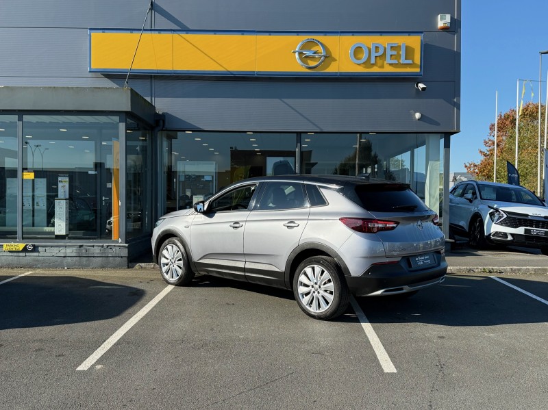 Opel Grandland X Ultimate 1.2 Turbo 130ch BVA8 - SUV d’occasion avec peu de kilomètres disponible immédiatement dans vos établissements Buquet Frères & Fils