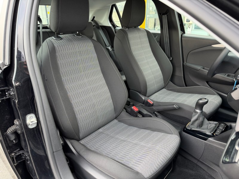 Opel Corsa Edition 1.2 75ch Noir Karbon d'occasion à Fécamp et Yvetot citadine essence récente faible kilométrage