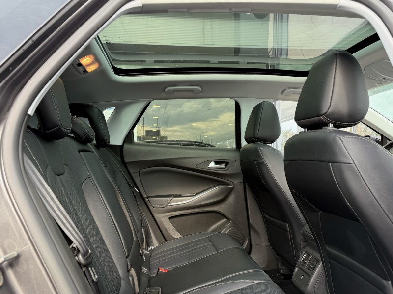 Opel Grandland X Ultimate 1.5 D 130ch BVA8 - Véhicule d’occasion tout équipé disponible chez Opel à Fécamp 76