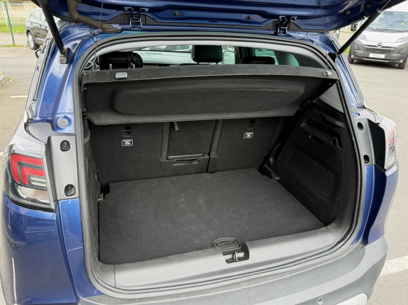 Opel Crossland Ultimate 1.5 Diesel 120ch BVA6 - Véhicule d’occasion diesel boîte automatique disponible chez Opel à Yvetot 76