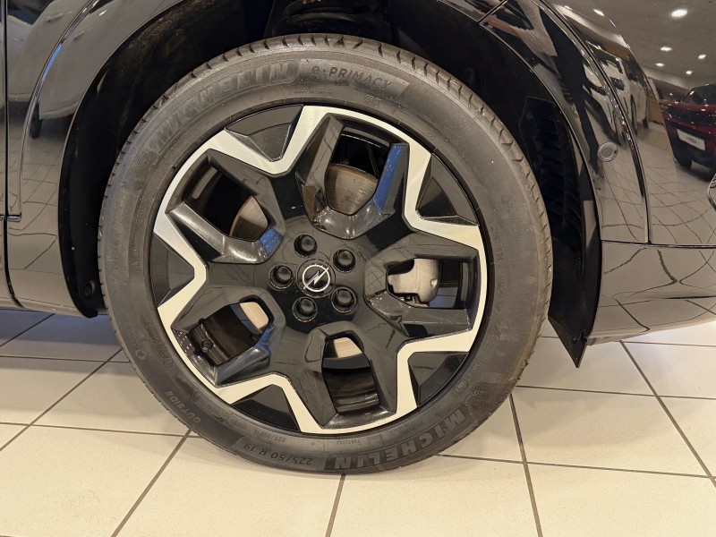 Opel Grandland Élégance Business Hybride rechargeable 225ch - Véhicule de démonstration peu kilométré disponible immédiatement chez Opel Buquet Frères & Fils