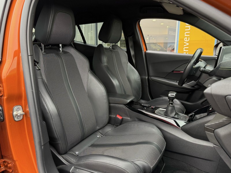 Peugeot 2008 GT 1.5 BlueHDI 110ch - Véhicule d’occasion diesel tout option disponible chez Opel Buquet à Yvetot 76