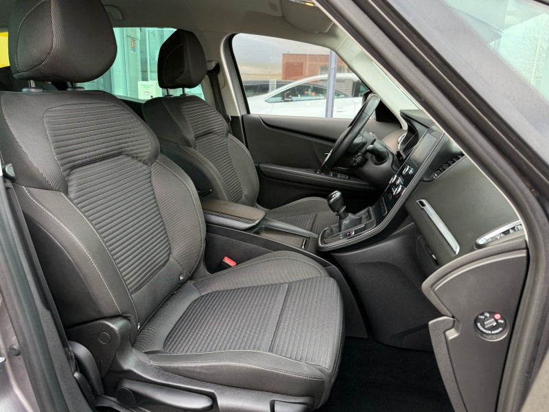 Renault Grand Scenic Business 1.7 DCI 120ch - Monospace diesel familial 7 places disponible chez Opel à Yvetot 76