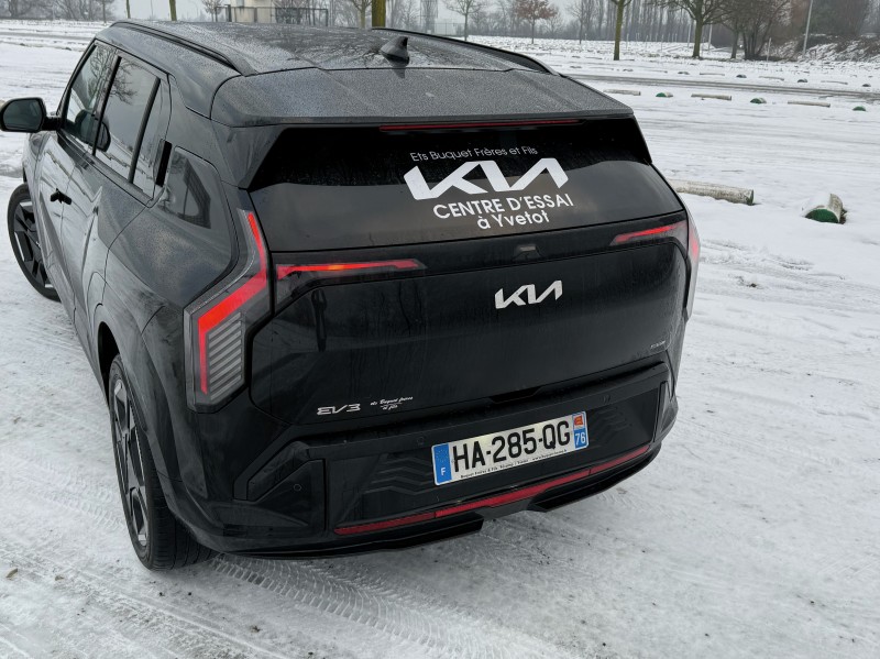 Arrière du Kia EV3