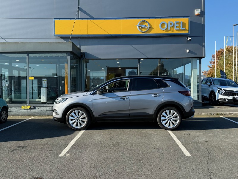 Opel Grandland X Ultimate 1.2 Turbo 130ch BVA8 - SUV d’occasion avec peu de kilomètres disponible immédiatement dans vos établissements Buquet Frères & Fils