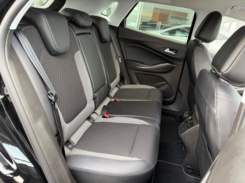 Opel Grandland X Élite 1.5 Diesel 130ch BVA8 - SUV familial diesel boîte automatique disponible chez Opel à Yvetot 76