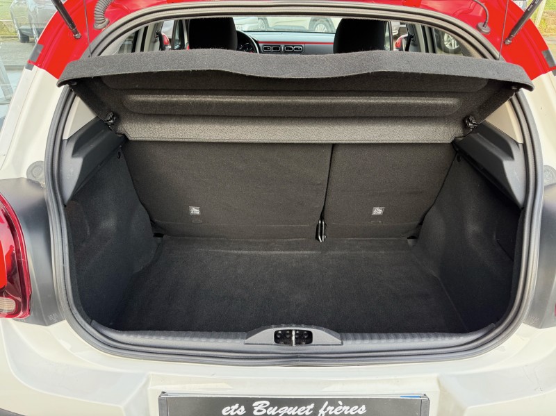 Citroën C3 Shine 1.2 Turbo 110ch - Véhicule essence petit budget d’occasion disponible chez Opel à Fécamp 76