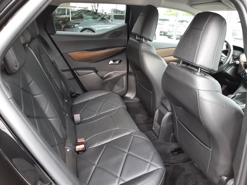 DS 3 Crossback Grand Chic 1.2 130ch BVA8 - Véhicule type SUV d'occasion boîte automatique disponible chez Opel Buquet à Fécamp 76