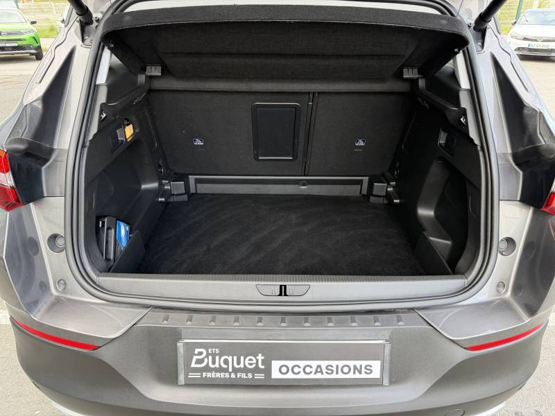 Opel Grandland X Elite d'occasion diesel 130ch SUV garantie 12 mois disponible rapidement à Fécamp et Yvetot