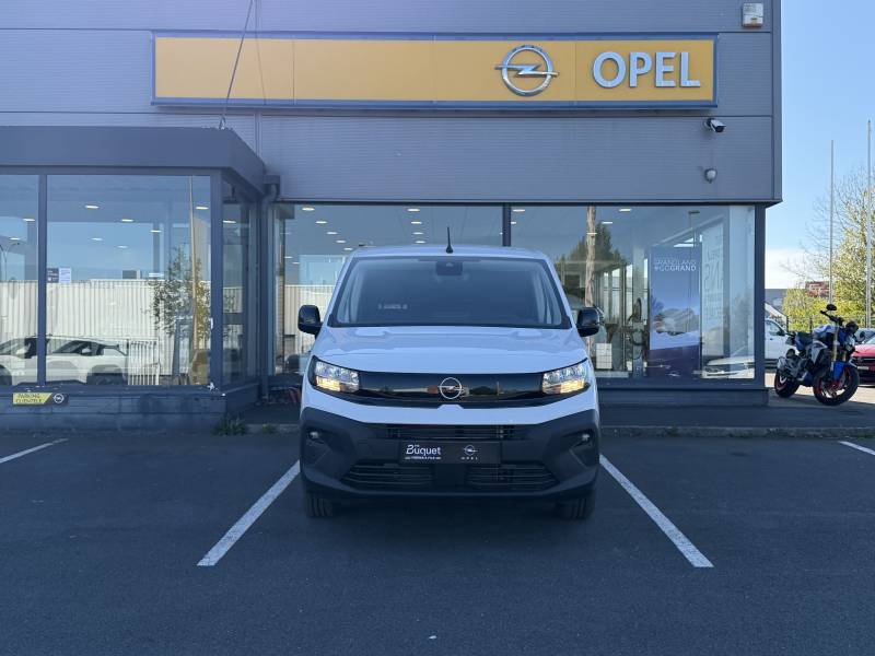 Opel Combo Cargo de démonstration utilitaire diesel 100ch disponible à Fécamp Yvetot TVA récupérable garantie constructeur 8 ans