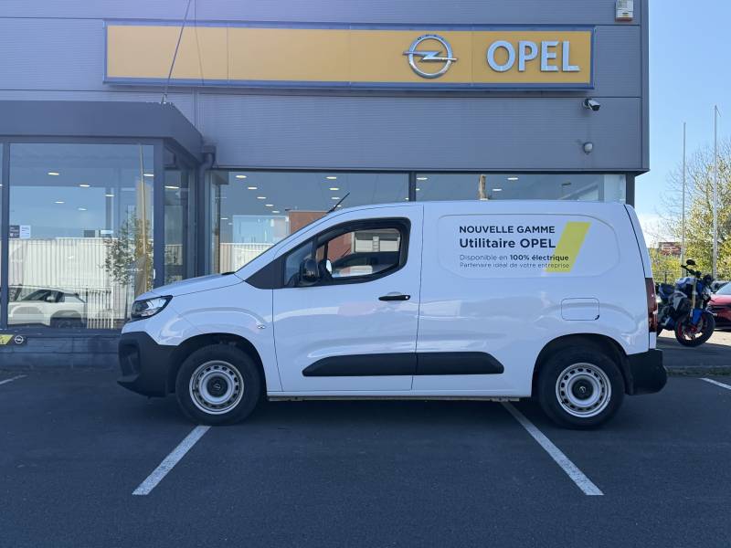 Opel Combo Cargo de démonstration utilitaire diesel 100ch disponible à Fécamp Yvetot TVA récupérable garantie constructeur 8 ans