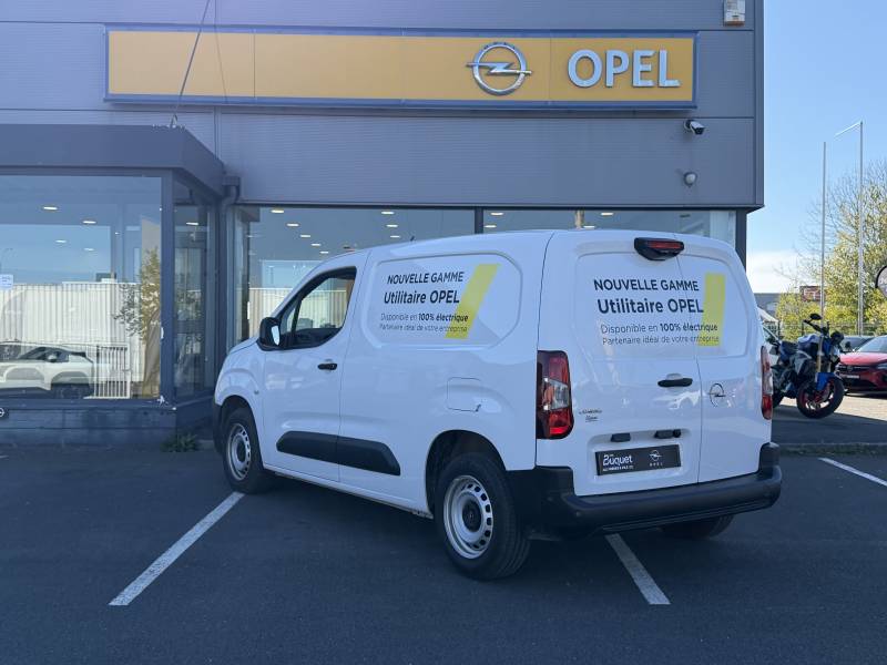 Opel Combo Cargo de démonstration utilitaire diesel 100ch disponible à Fécamp Yvetot TVA récupérable garantie constructeur 8 ans