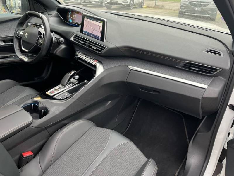 Peugeot 3008 GT phev 225ch - Hybride rechargeable avec un toit ouvrant d'occasion dans vos concessions Buquet Frères et Fils d'Yvetot 76 et de Fécamp 76