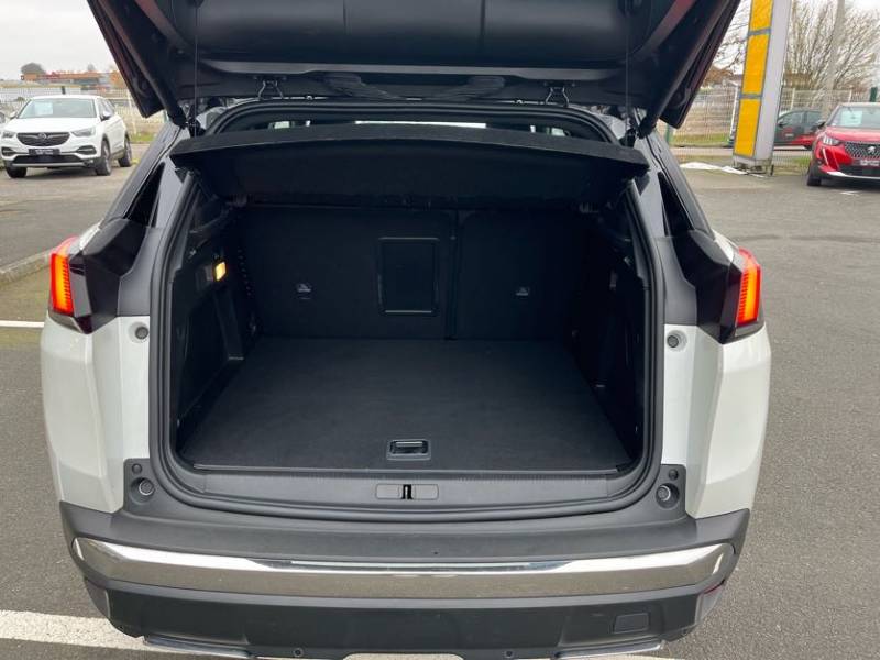 Peugeot 3008 GT phev 225ch - Hybride rechargeable avec un toit ouvrant d'occasion dans vos concessions Buquet Frères et Fils d'Yvetot 76 et de Fécamp 76