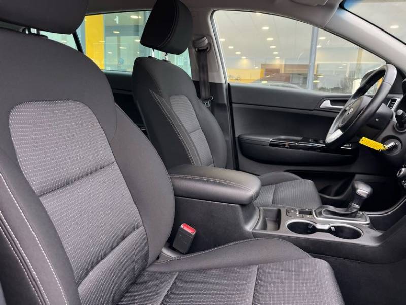 Kia Sportage 1.6 CRDI Diesel en finition Design 136ch - Véhicule en boîte de vitesse automatique DCT7 d'occasion - Ets Buquet Frères et Fils 76