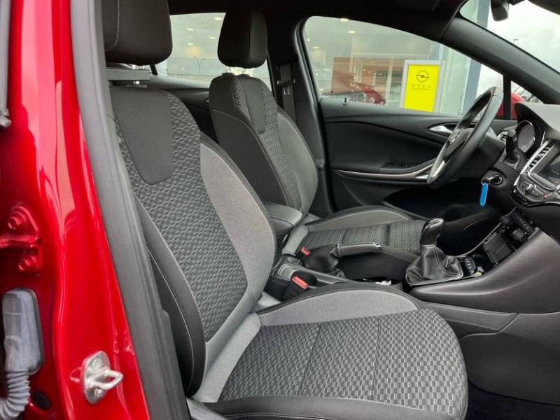 Opel Astra GS Line 1.5 Diesel 122ch - Voiture familiale pour le confort de tous - Disponible à la vente sur nos concessions Buquet d'Yvetot 76 et de Fécamp 76