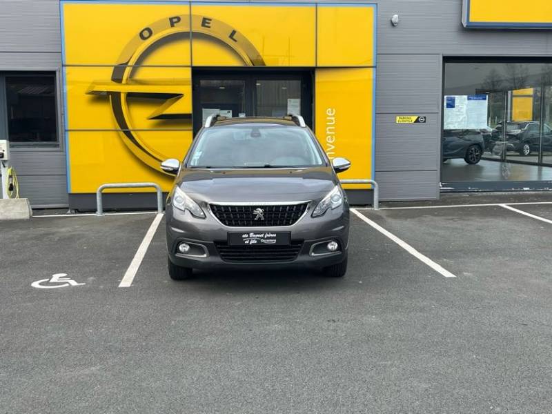 Peugeot 2008 Style 1.2 essence 82ch d'occasion - SUV disponible à la vente dans vos concessions Buquet d'Yvetot 76 et de Fécamp 76