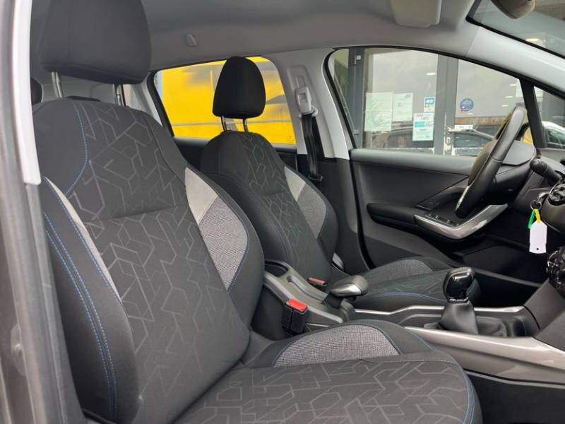 Peugeot 2008 Style 1.2 essence 82ch d'occasion - SUV disponible à la vente dans vos concessions Buquet d'Yvetot 76 et de Fécamp 76