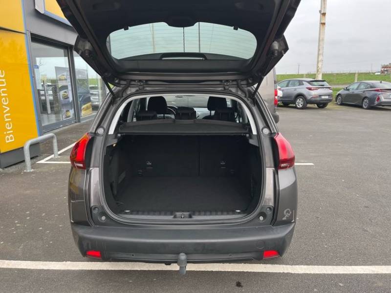Peugeot 2008 Style 1.2 essence 82ch d'occasion - SUV disponible à la vente dans vos concessions Buquet d'Yvetot 76 et de Fécamp 76