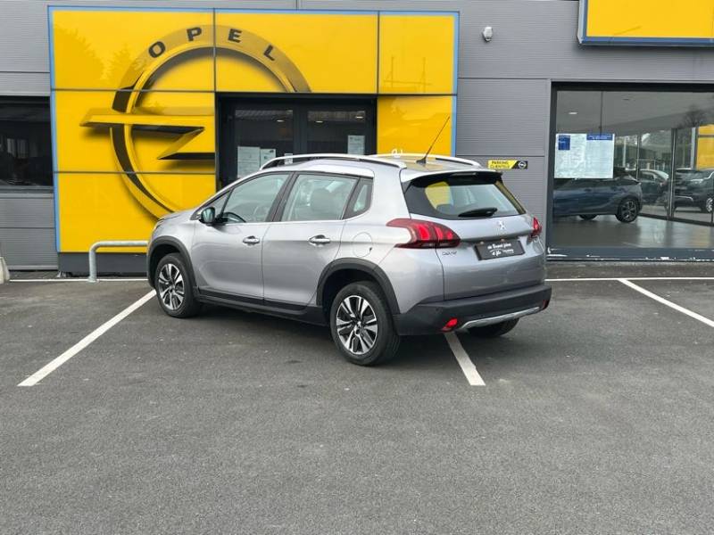 Peugeot 2008 Allure 1.2 82ch d'occasion - SUV essence disponible dans vos concessions Buquet Frères et Fils d'Yvetot 76 et de Fécamp 76