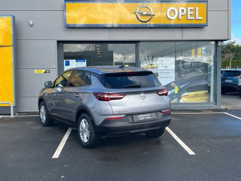 Opel Grandland X Edition Business 1.2 essence 130ch d'occasion - SUV en boîte de vitesse automatique