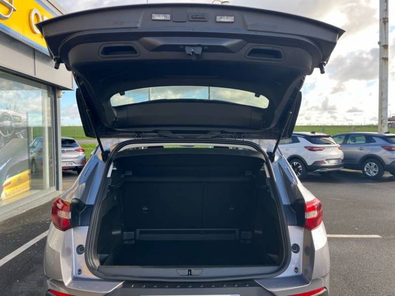 Opel Grandland X Edition Business 1.2 essence 130ch d'occasion - SUV en boîte de vitesse automatique