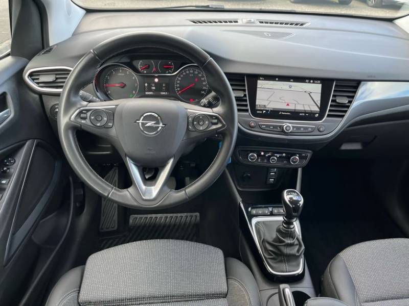 Opel Crossland Elegance 1.2 essence Turbo 110ch - Véhicule SUV d'occasion avec GPS Pack city et crochet d'attelage à Yvetot et Fécamp 76