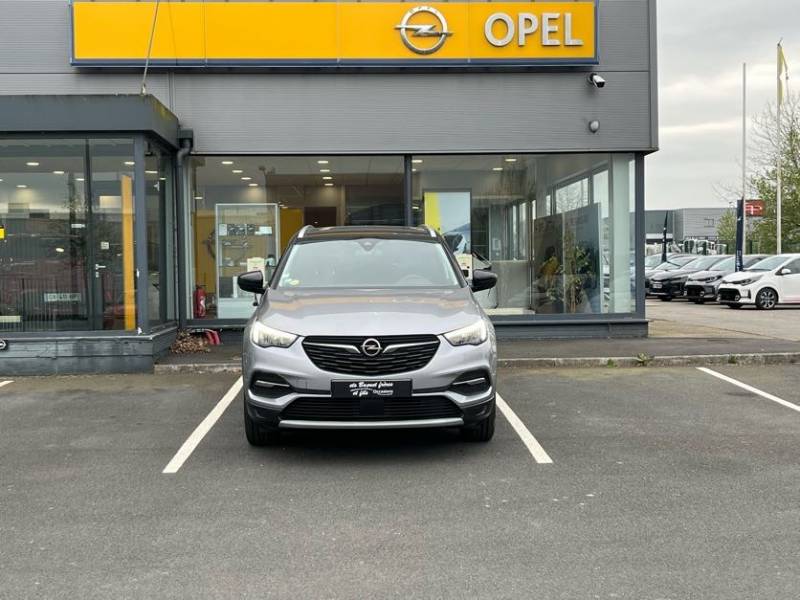 vOpel Grandland X Innovation 1.5 D 130ch - Véhicule avec croché d'attelage dans vos concession Opel Buquet 76