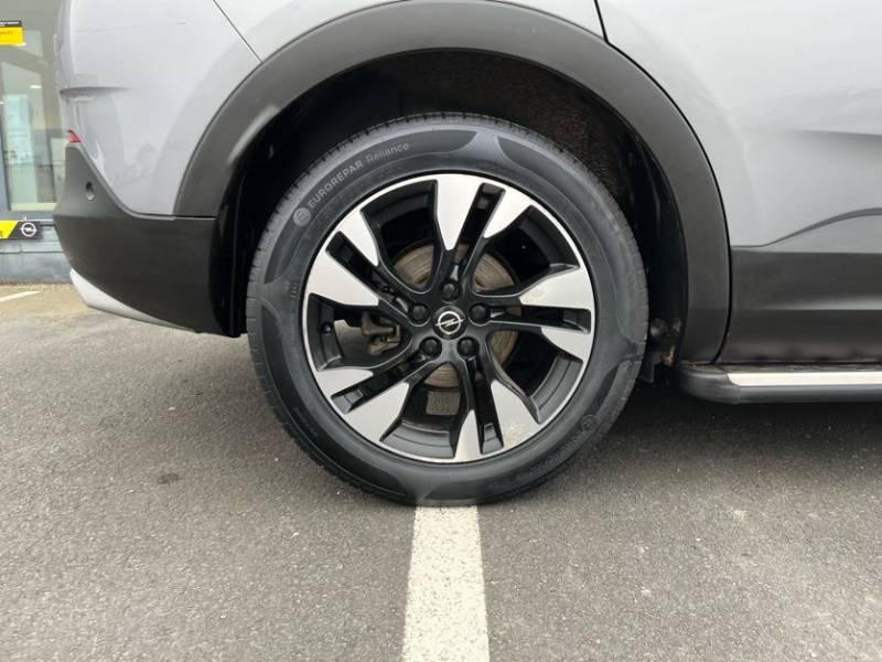Opel Grandland X Innovation 1.5 D 130ch - Véhicule avec croché d'attelage dans vos concession Opel Buquet 76