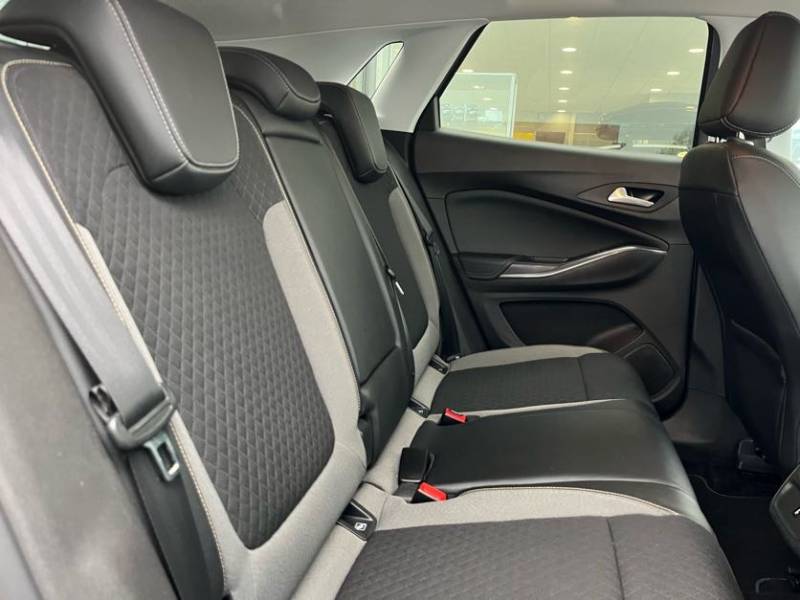 Opel Grandland X Innovation 1.5 D 130ch - Véhicule avec croché d'attelage dans vos concession Opel Buquet 76
