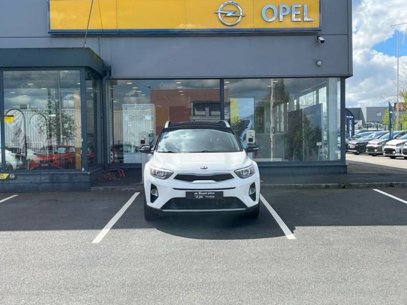 Kia Stonic Design 1.0 T-GDi 120ch essence d’occasion - Véhicule SUV essence avec un crochet d'attelage à Yvetot 76 et Fécamp 76