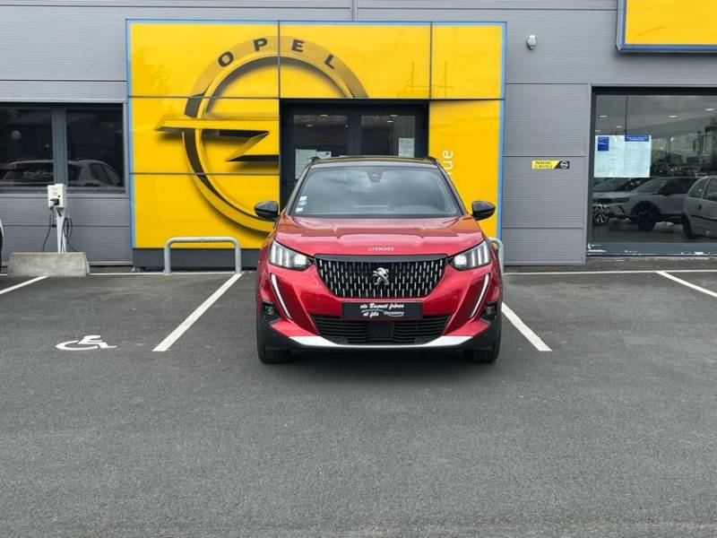 Peugeot 2008 GT Line 1.2 essence Turbo 130ch - Véhicule SUV avec son toit ouvrant dans vos ets Buquet Frères et Fils d'Yvetot 76 et de Fécamp 76