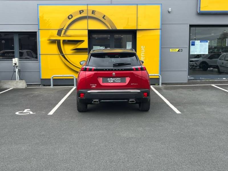 Peugeot 2008 GT Line 1.2 essence Turbo 130ch - Véhicule SUV avec son toit ouvrant dans vos ets Buquet Frères et Fils d'Yvetot 76 et de Fécamp 76