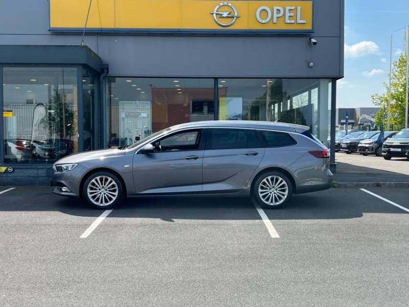 Opel Insigna ST Innovation Diesel 1.6 CTDI 136ch - véhicule familial d'occasion dans vos ets Buquet Frères et Fils d'Yvetot et de Fécamp 76