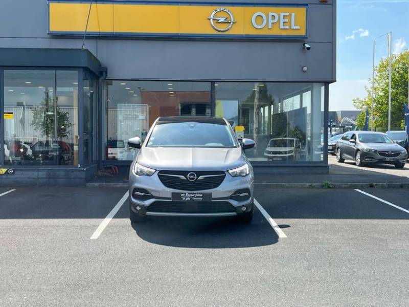 Opel Grandland X Innovation d'occasion - Véhicule 1.6 diesel 120ch familiale dans vos concessions d'Yvetot 76 et de Fécamp 76