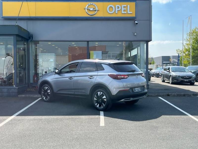 Opel Grandland X Innovation d'occasion - Véhicule 1.6 diesel 120ch familiale dans vos concessions d'Yvetot 76 et de Fécamp 76