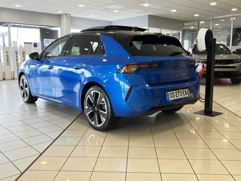 Opel Astra GS Pack Ultimate - Véhicule familial 100% électrique 156ch d'occasion dans vos concessions de Fécamp 76 et d'Yvetot 76