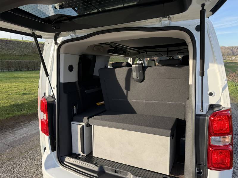 Opel Zafira Crosscamp d'occasion à Fécamp et Yvetot : van aménagé diesel automatique garanti 12 mois disponible immédiatement