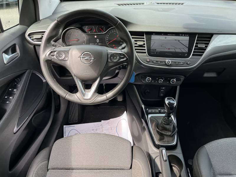 Opel Crossland Elegance Business 1.5 diesel 110ch - Véhicule SUV d'occasion avec GPS et crochet d'attelage