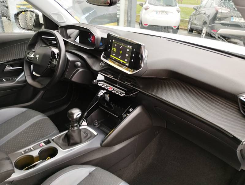 Peugeot 2008 Allure 1.2 Turbo 100ch - Occasion essence dans vos concessions Buquet Frères et Fils d'Yvetot 76 et de Fécamp 76