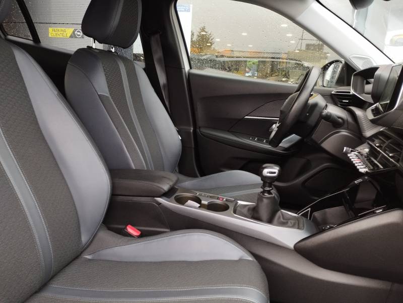 Peugeot 2008 Allure 1.2 Turbo 100ch - Occasion essence dans vos concessions Buquet Frères et Fils d'Yvetot 76 et de Fécamp 76