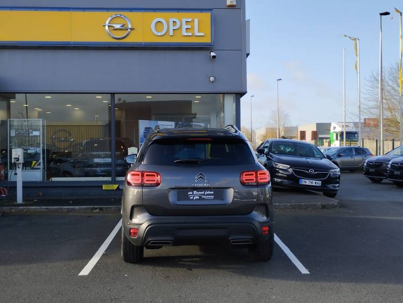 Citroën C5 Aircross Shine 1.6 THP 180ch - Véhicule essence d'occasion pour toute la famille avec une boîte de vitesse automatique et un crochet d'attelage