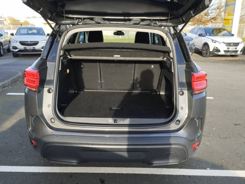 Citroën C5 Aircross Shine 1.6 THP 180ch - Véhicule essence d'occasion pour toute la famille avec une boîte de vitesse automatique et un crochet d'attelage