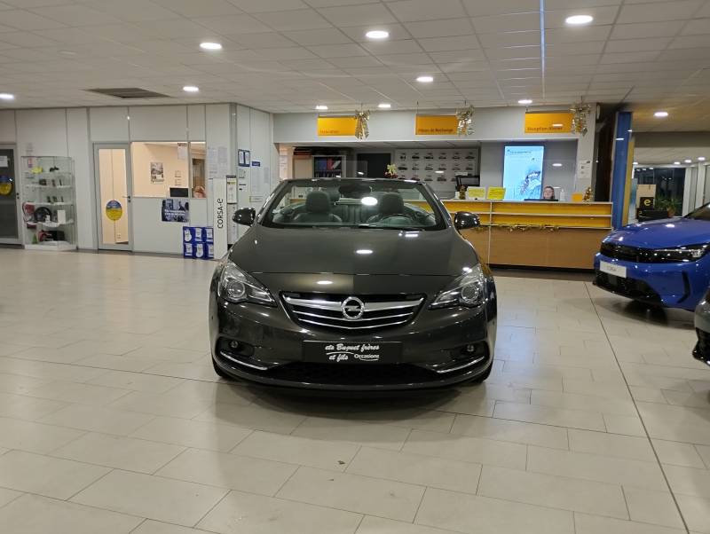 Opel Cascada cosmo pack CDTI diesel 165ch - Véhicule cabriolet 4 places d'occasion